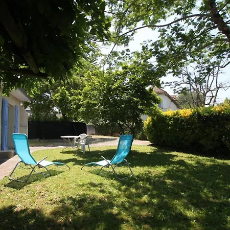 Beratarbide Holiday home Laroin