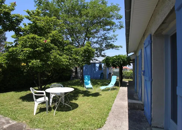 Beratarbide Feriehus Laroin